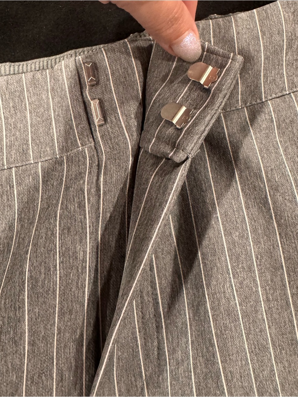 CALIA by Carrie Underwood Gray Pinstripe Cargo Joggers - Picture 7 of 14